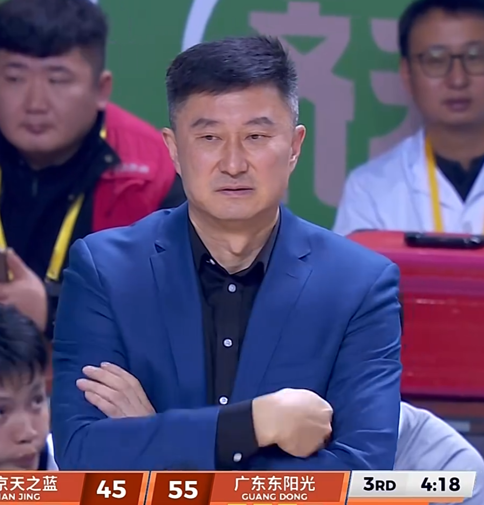 IM电竞-广东全力复仇福建！徐杰王者归来，新大外迎首秀，杜锋要认真了